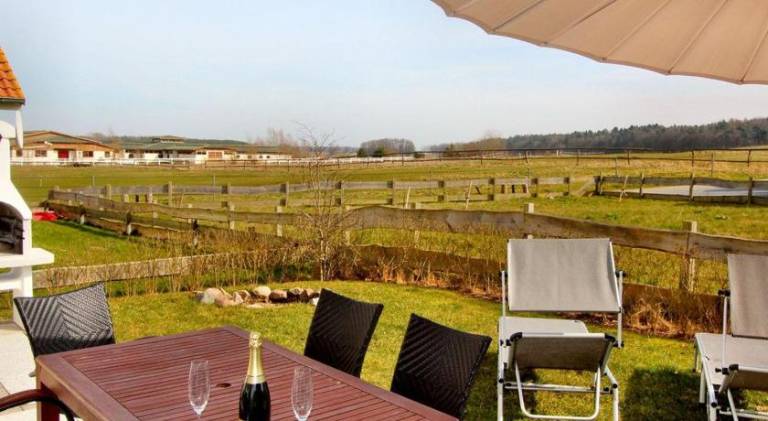 House | Suitable for remote work | Pet-friendly in Goehren-Lebbin