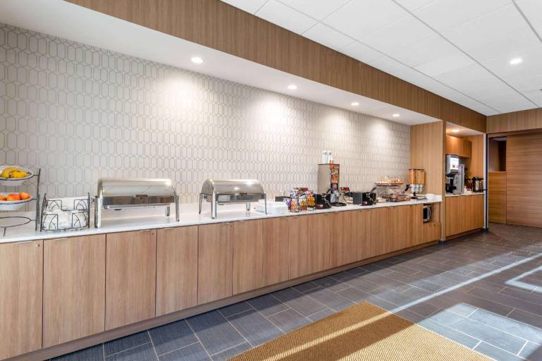Microtel Inn Suites by Wyndham South Hill — photo 4