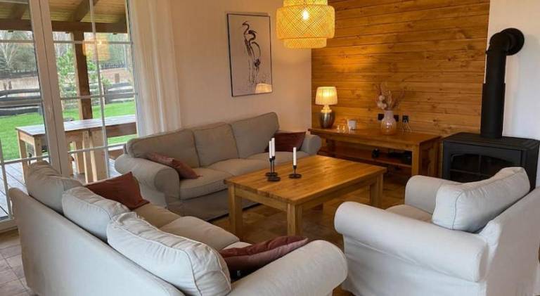 Ample villa | Pet-friendly — photo 2