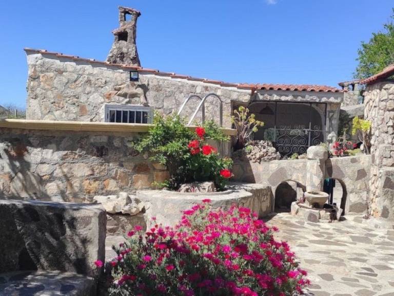Pleasant house with garden, barbecue & private pool | Nature view | Pets are welcome — photo 2