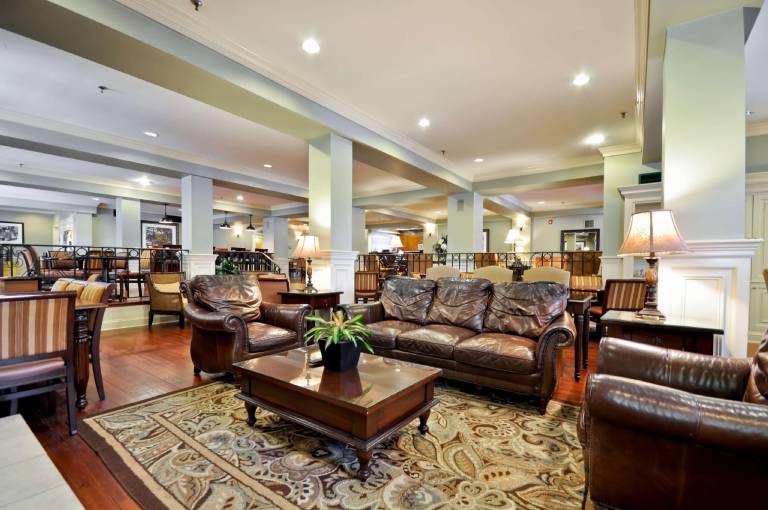 Hampton Inn Charleston-Historic District — photo 2