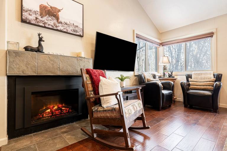 Walk to the Cabriolet, Free Shuttle, Private Hot Tub Lux Amenities! — photo 5