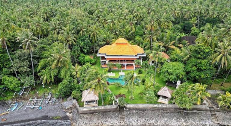 Villa with pool in Bali
