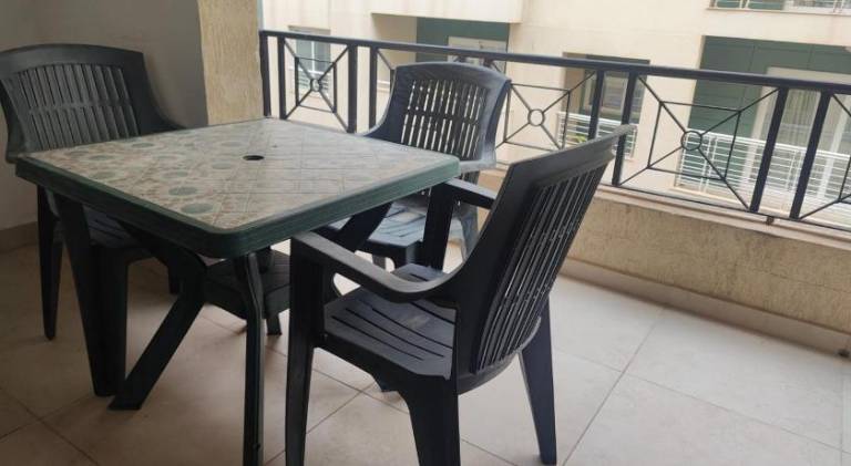 Rental apartment with patio — photo 4