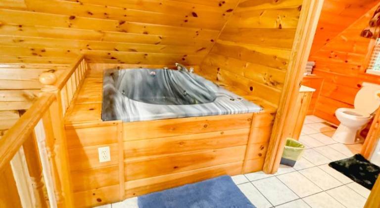Nice vacation home with hot tub | Pets are welcome — photo 3