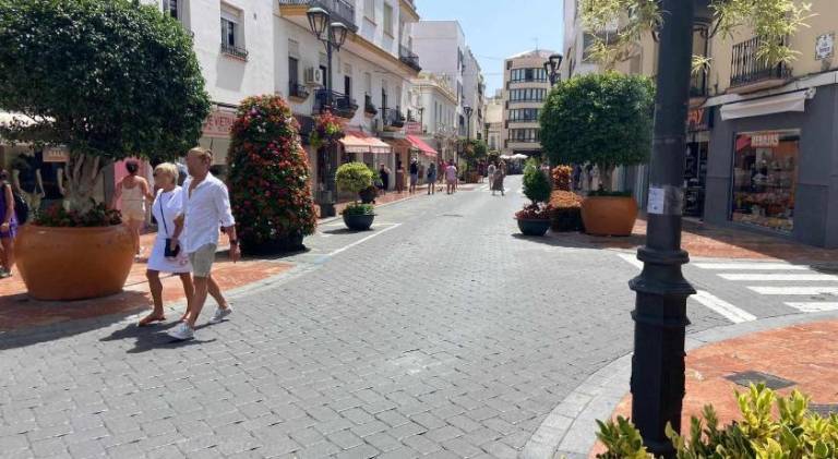 Apartment with 3 rooms for 5 persons in Estepona