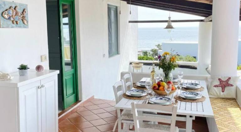 Villa Pomelia, Villa nel corso di Santa Marina Salina a 50 mt dal mare — photo 3