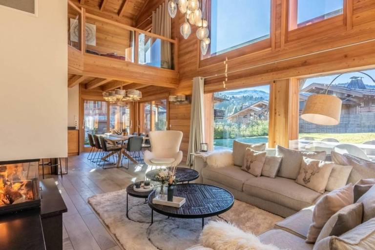 Chalet, 1st floor, hammam, terrace, fireplace or stove, parking, ski locker, 175m², Megève — photo 4