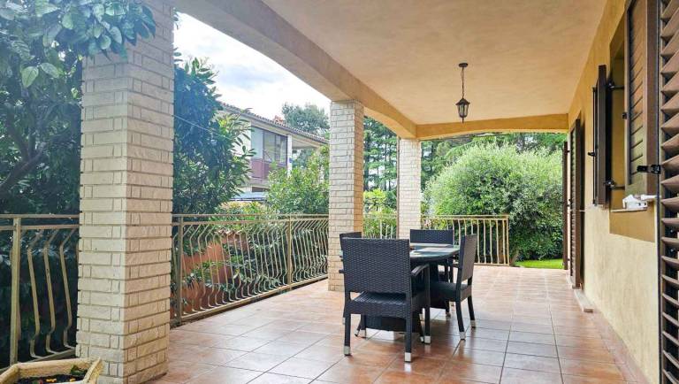 Holiday apartment with terrace — photo 5