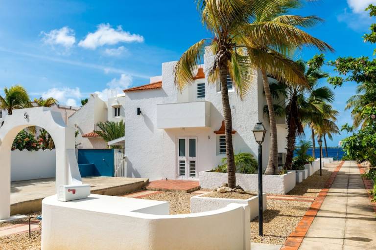 Villa Hato