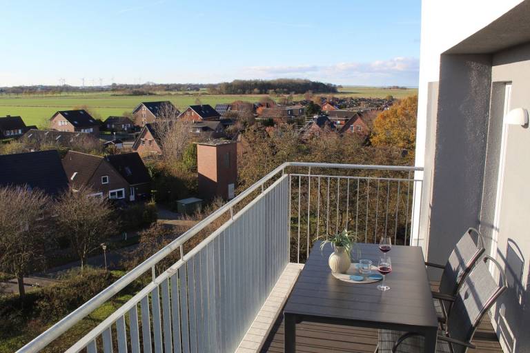 Moderne, hochwertige Ferienwohnung, Sauna, großer Balkon, strandnah — photo 2