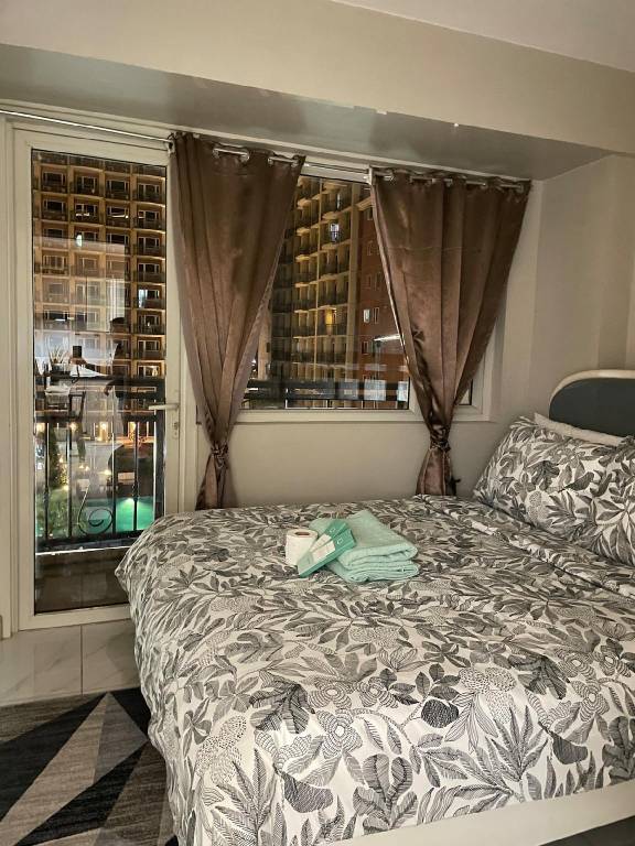 Apartment with pool in Pasay