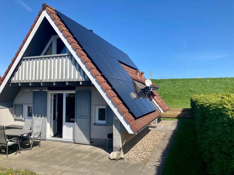 Gemütliches Haus Am Deich in ruhiger Lage am Lauwersmeer