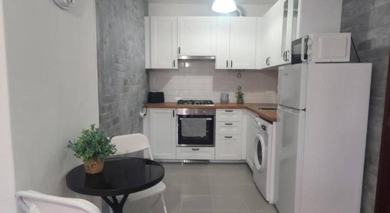 Apartment with terrace — photo 3