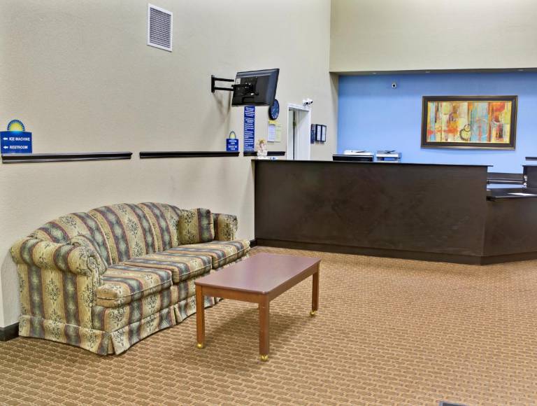 Days Inn by Wyndham Lawrenceville — photo 2