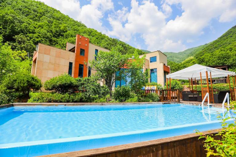 Resort  Hoban-ro