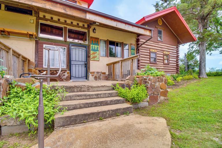 Cabin  Calico Rock