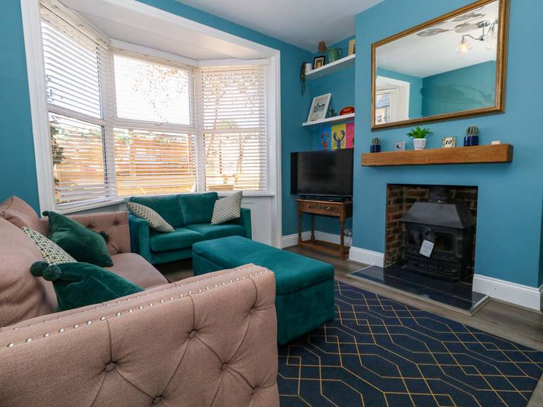 Family-friendly wonderful cottage | Beach view | Beach nearby | Pet-friendly in Weymouth