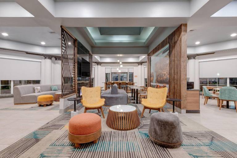 La Quinta Inn & Suites by Wyndham Sherman in Sherman, TX