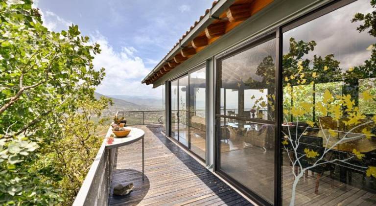 Rental apartment with terrace, pool & hot tub — photo 3