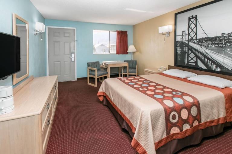 Motel  Bishop