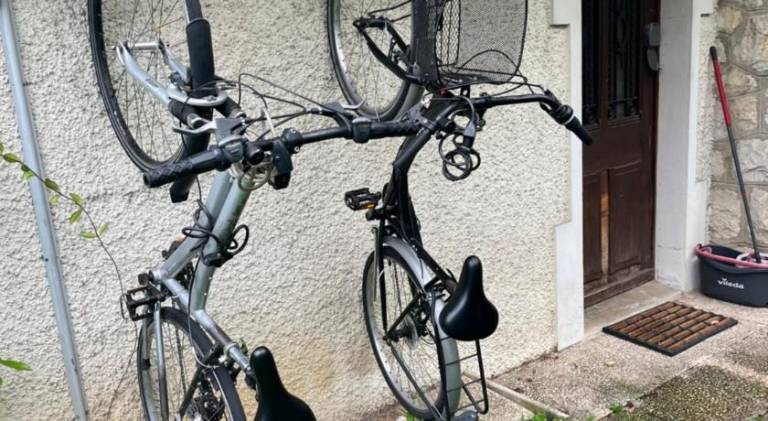 Studio tout confort proche centre et Lac avec 2 velos pretes in Annecy