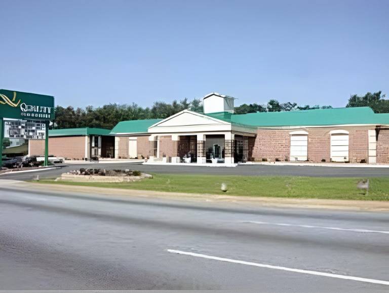 Greenville Inn & Suites in Greenville, GA