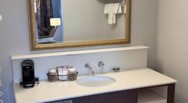 Regency Inn — photo 2