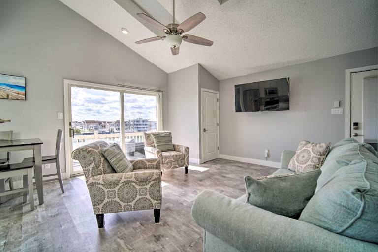Condo w/ Bay Views  5 Mi to Atlantic City! — photo 5