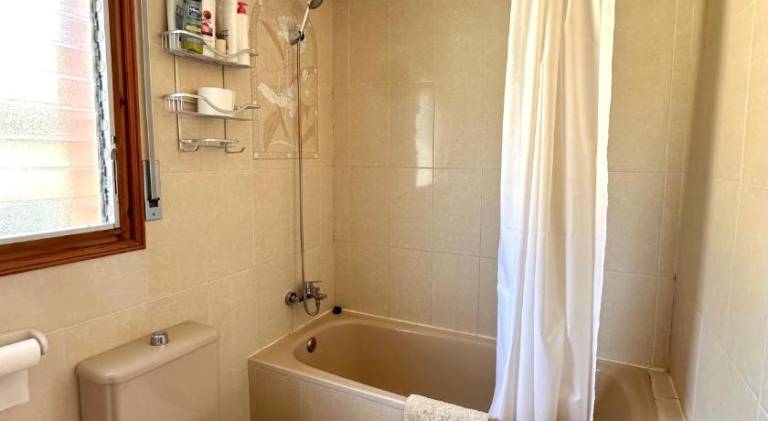 Pleasant vacation home with pool | Close to the beach | Pets are welcome — photo 5
