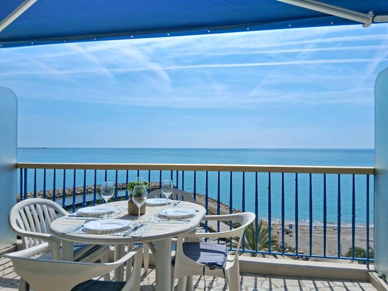Lovely rental apartment with pool, garden & terrace | Sea view | Close to the beach | Dogs allowed — photo 5