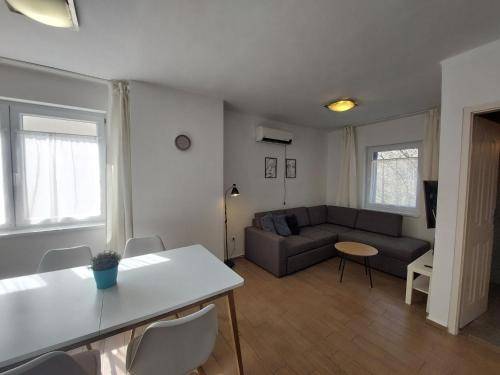 Lovely apartment with patio | Dogs allowed — photo 3