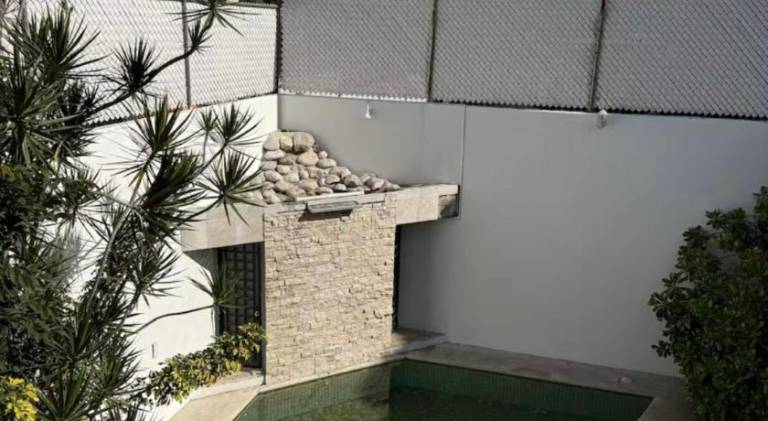 Vacation home with pool | Pets are welcome — photo 4