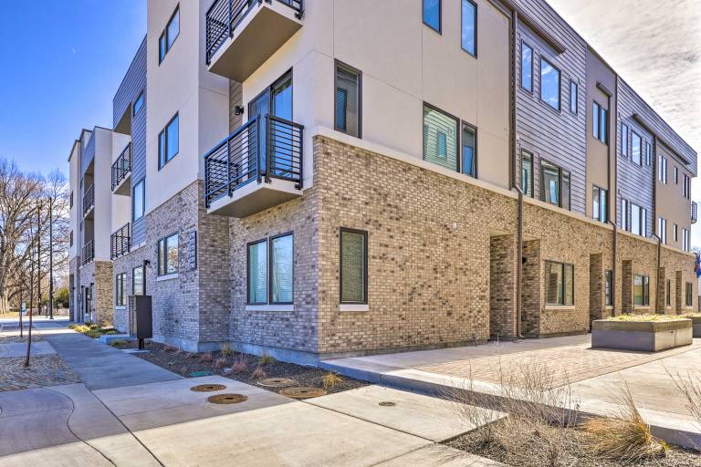 Boise Townhome w Rooftop Deck 2 Mi to Downtown