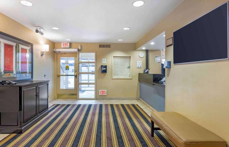 Extended Stay America Suites - Boston - Waltham - 32 4th Ave. — photo 4