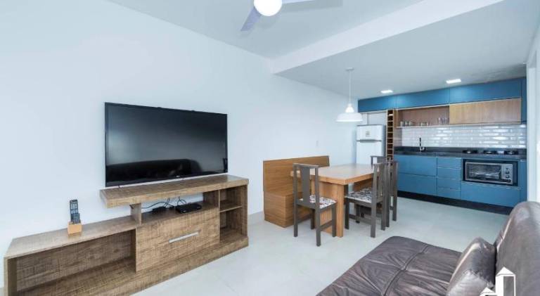 Vacation home with 2 rooms for 5 persons in Bombinhas