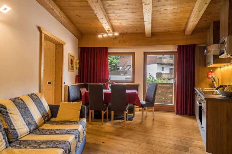 Apartment "Villa Anita Piz da Peres" with Mountain View, Sauna, Wi-Fi & Terrace — photo 4