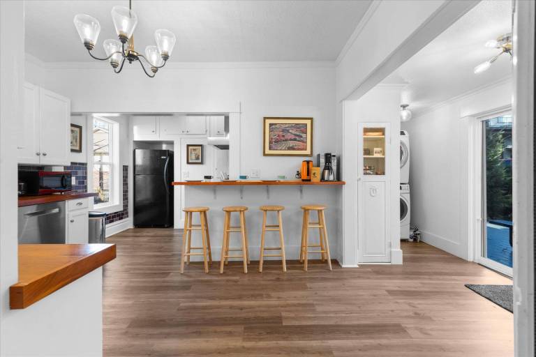 Vacation home with BBQ | City view — photo 2