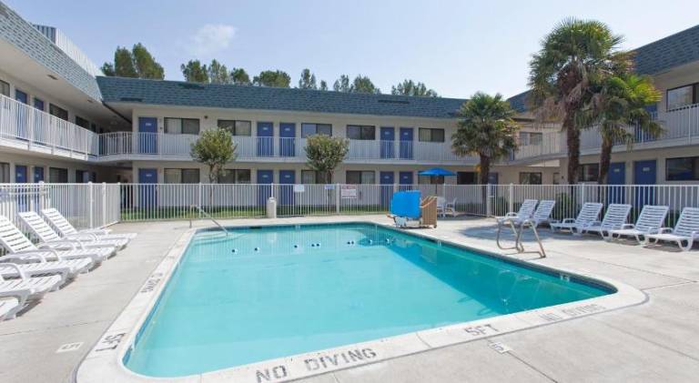 Motel 6 Davis - Sacramento Area — photo 5