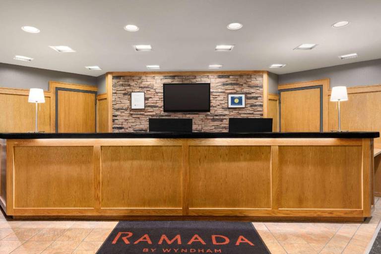 Ramada by Wyndham Alpena — photo 5