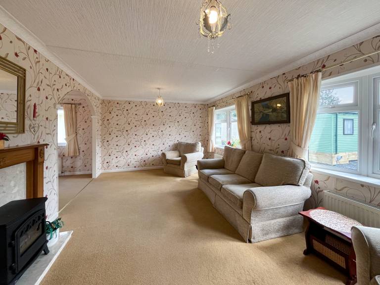 Family-friendly cottage with yard | River view | Pets are welcome — photo 4
