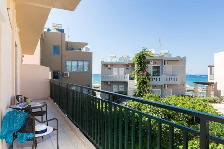 Anemi blue apt, suitable up to 4, near the beach! — photo 4