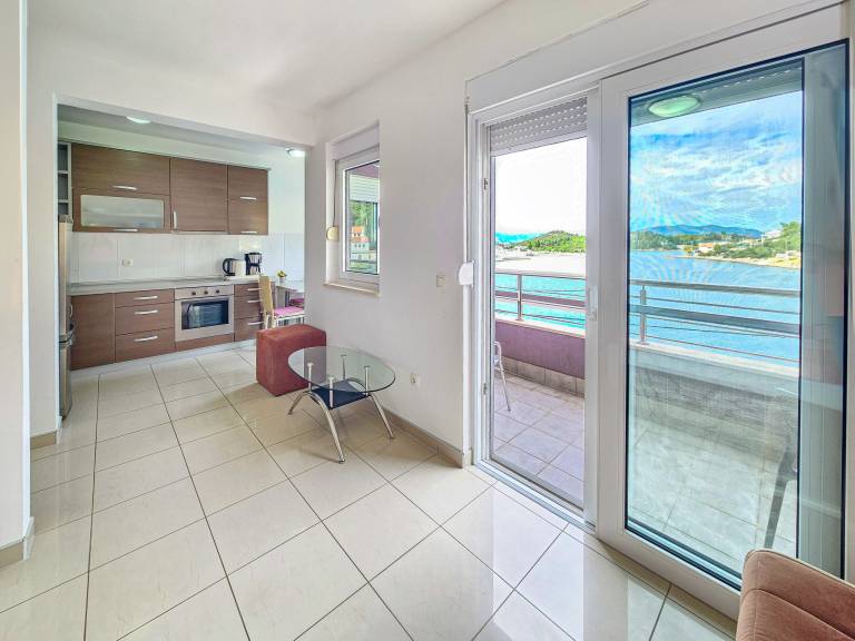 Holiday apartment with grill | Sea view — photo 2