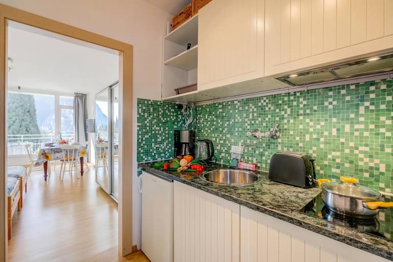 Family-oriented studio with terrace | Lake view | Beach nearby | Dogs allowed — photo 5