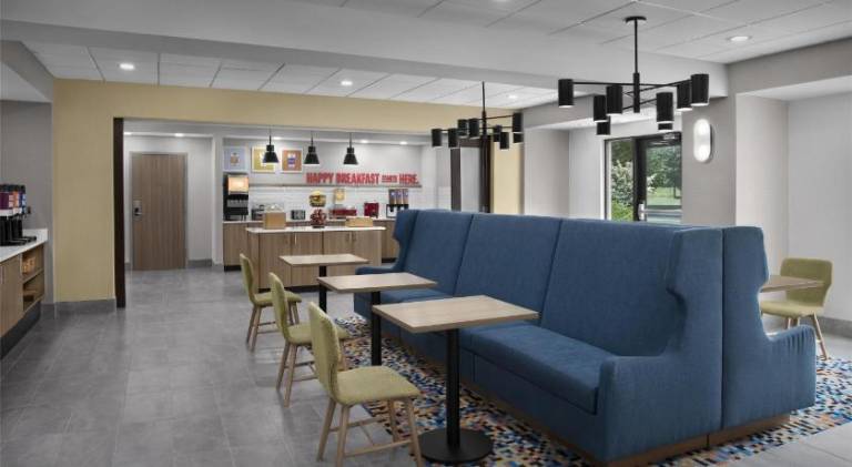 Hampton Inn Lenoir City — photo 2