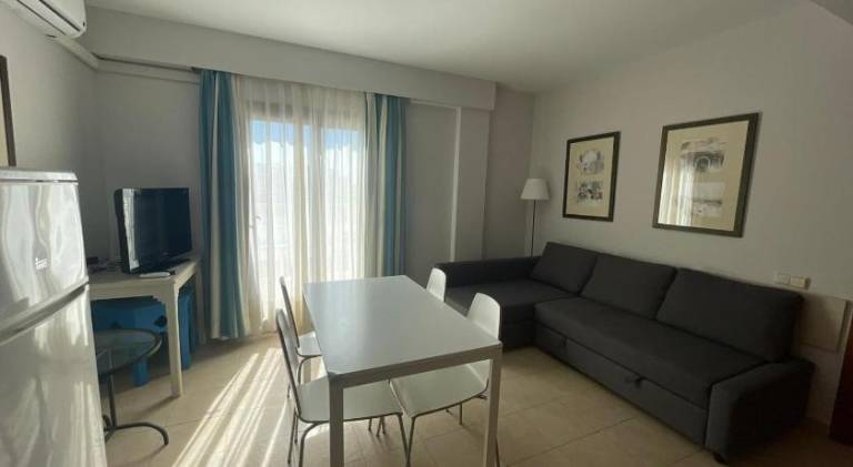 Rental apartment with pool — photo 4