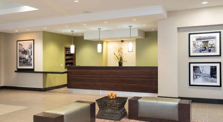 DoubleTree by Hilton Hotel Grand Rapids Airport — photo 4