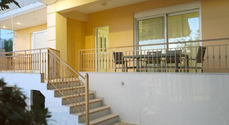 Rental apartment with terrace — photo 4