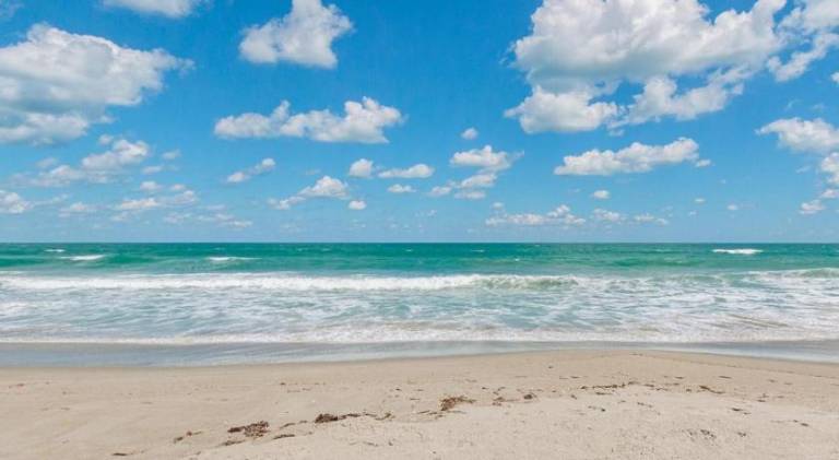 Nice vacation home | Close to the beach | Dogs allowed in Cape Canaveral, FL
