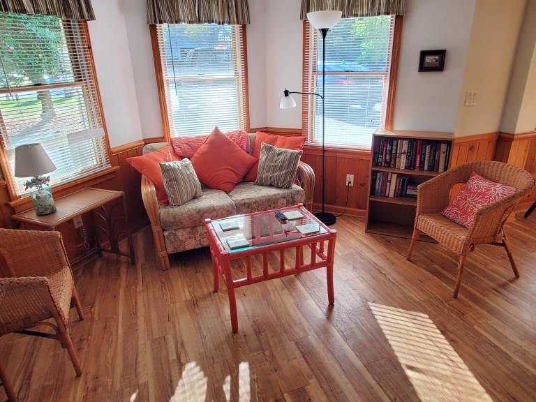 Only 800 feet to the beautiful beaches! Private 16x32 pool. Hot Tub. Pets ok. Pool Table — photo 5